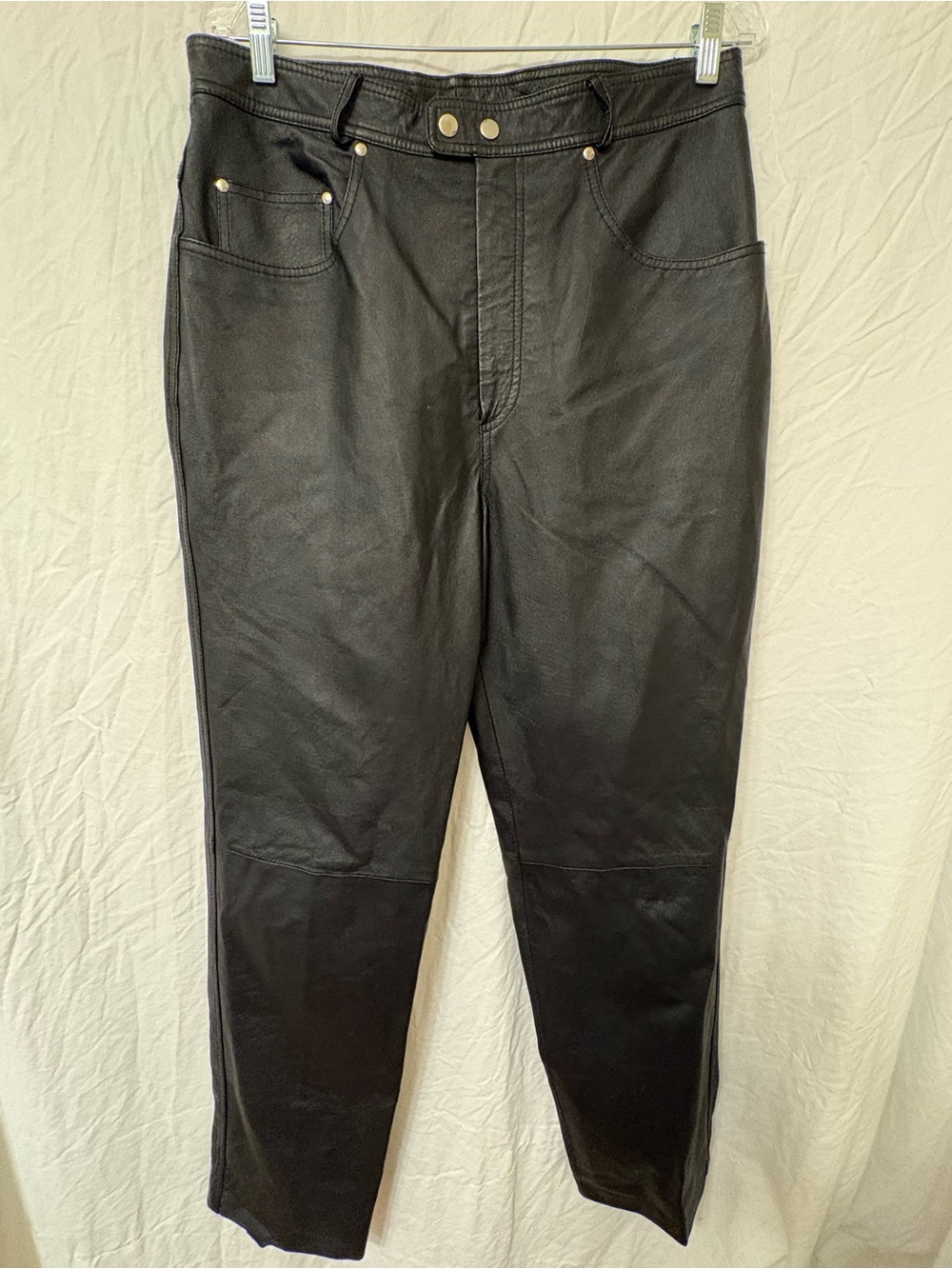 Men’s size 34 leather pants from Guide Gear.